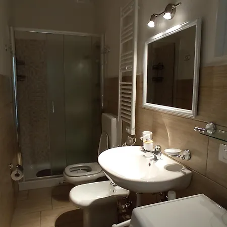 Tres Tajanas Gravedona